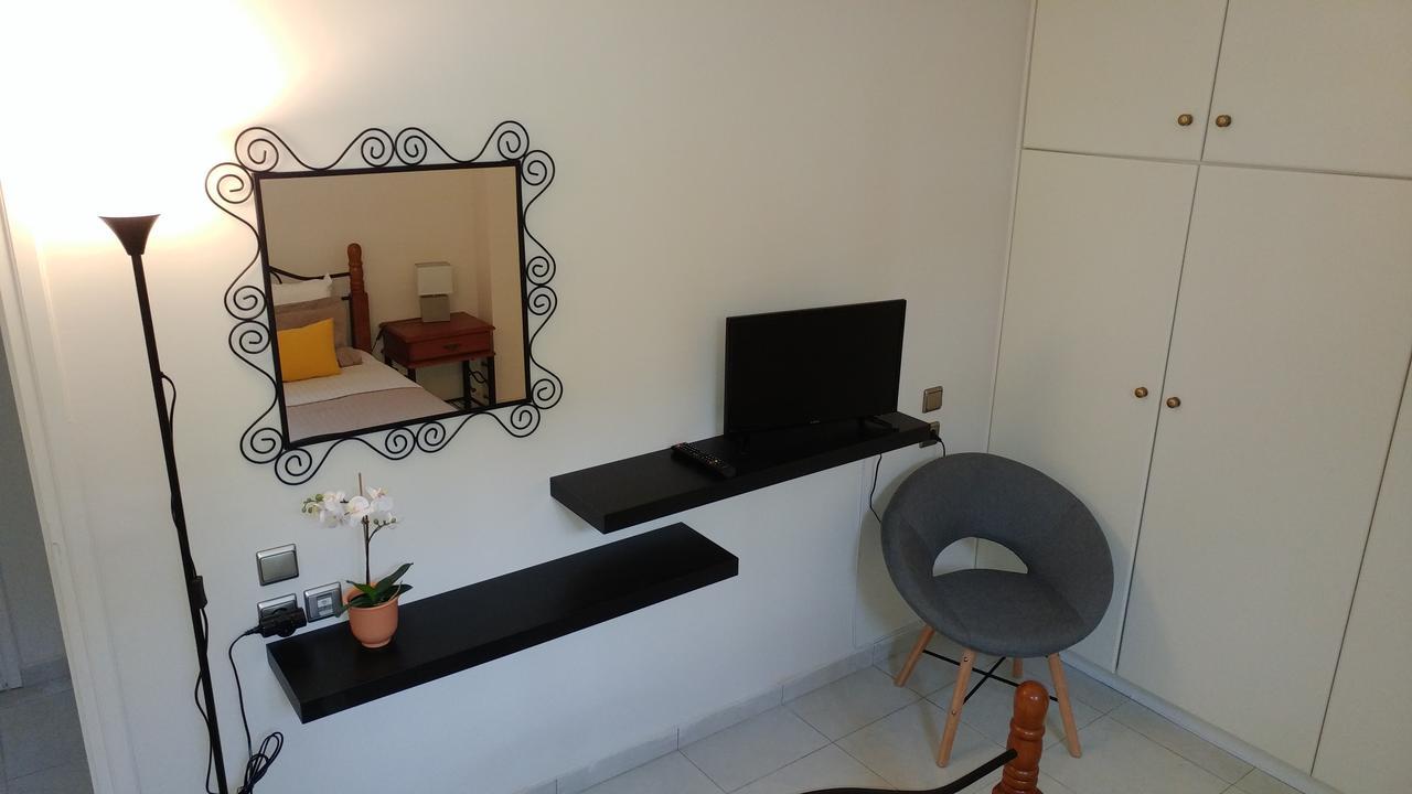 Cozy Apartments Near The Airport Artemida  Exterior foto