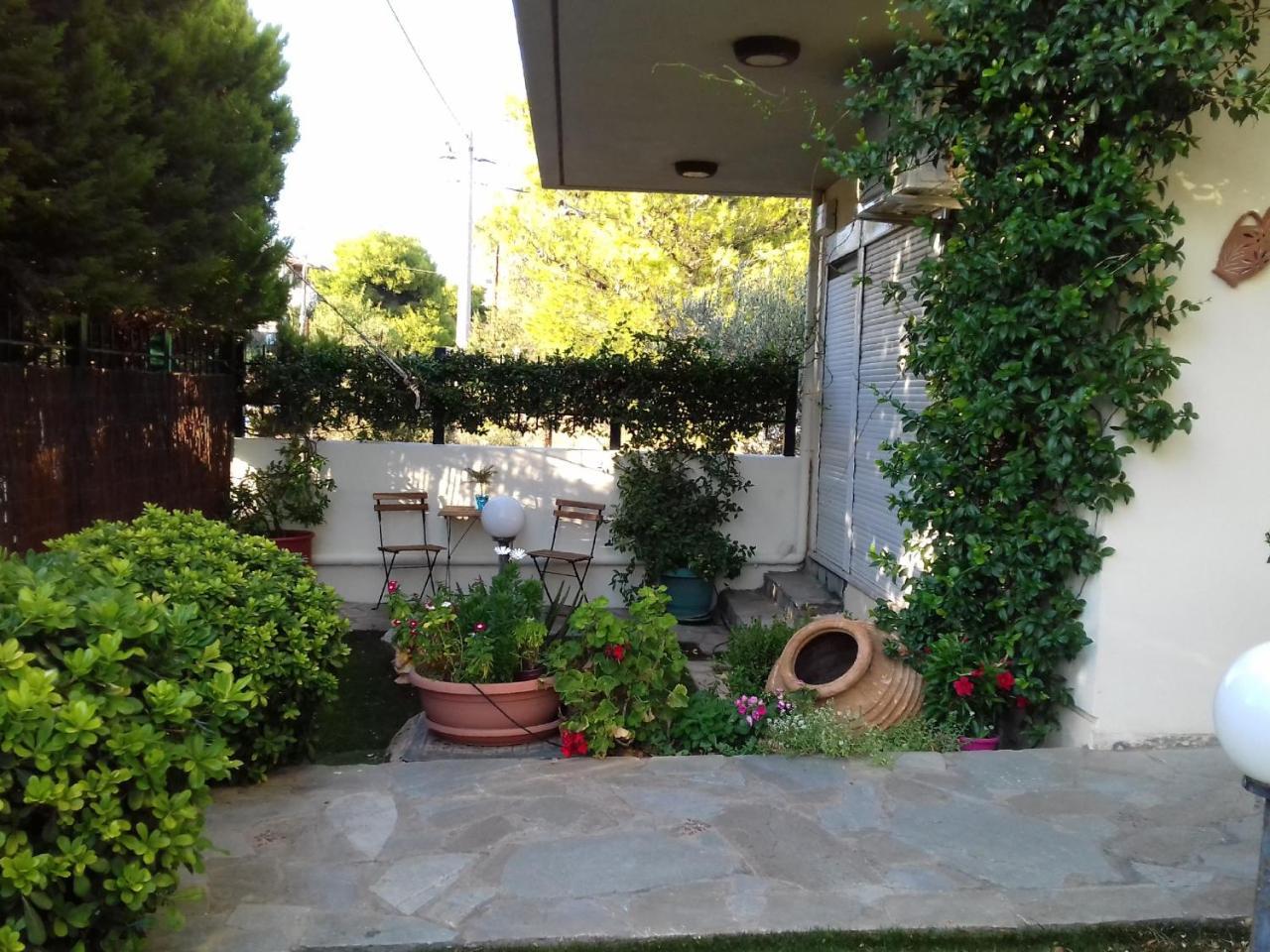 Cozy Apartments Near The Airport Artemida  Exterior foto